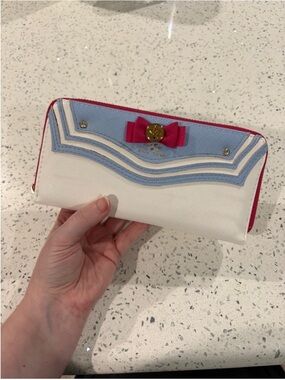 NEW Sailor Moon Zip Wallet - White & Light Blue with Pink Trim